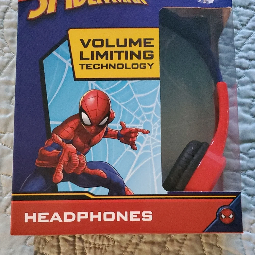 Marvel Spider-Man Red Headphones with Volume Limiting
